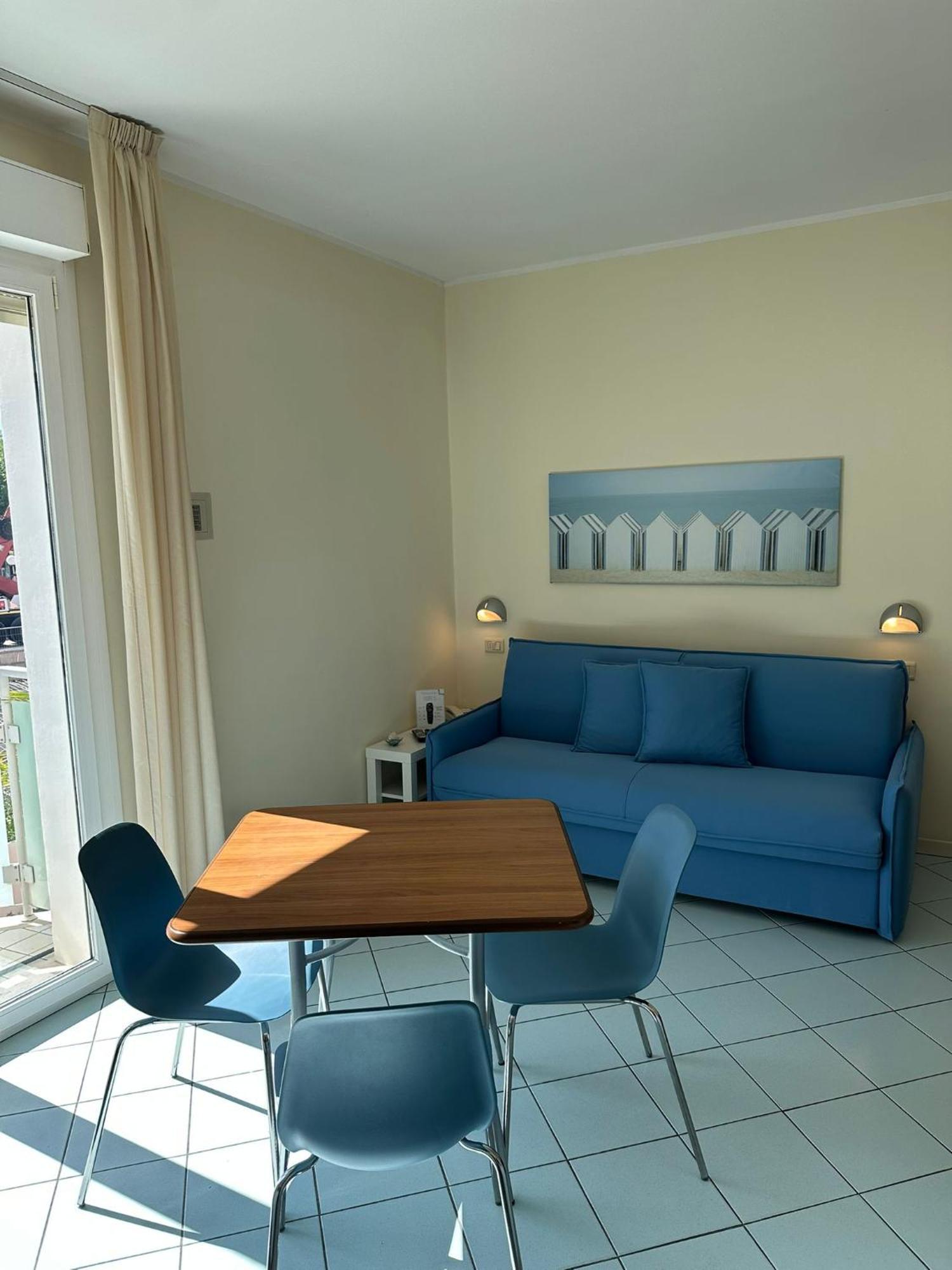Residence Capitol Cattolica Eksteriør bilde